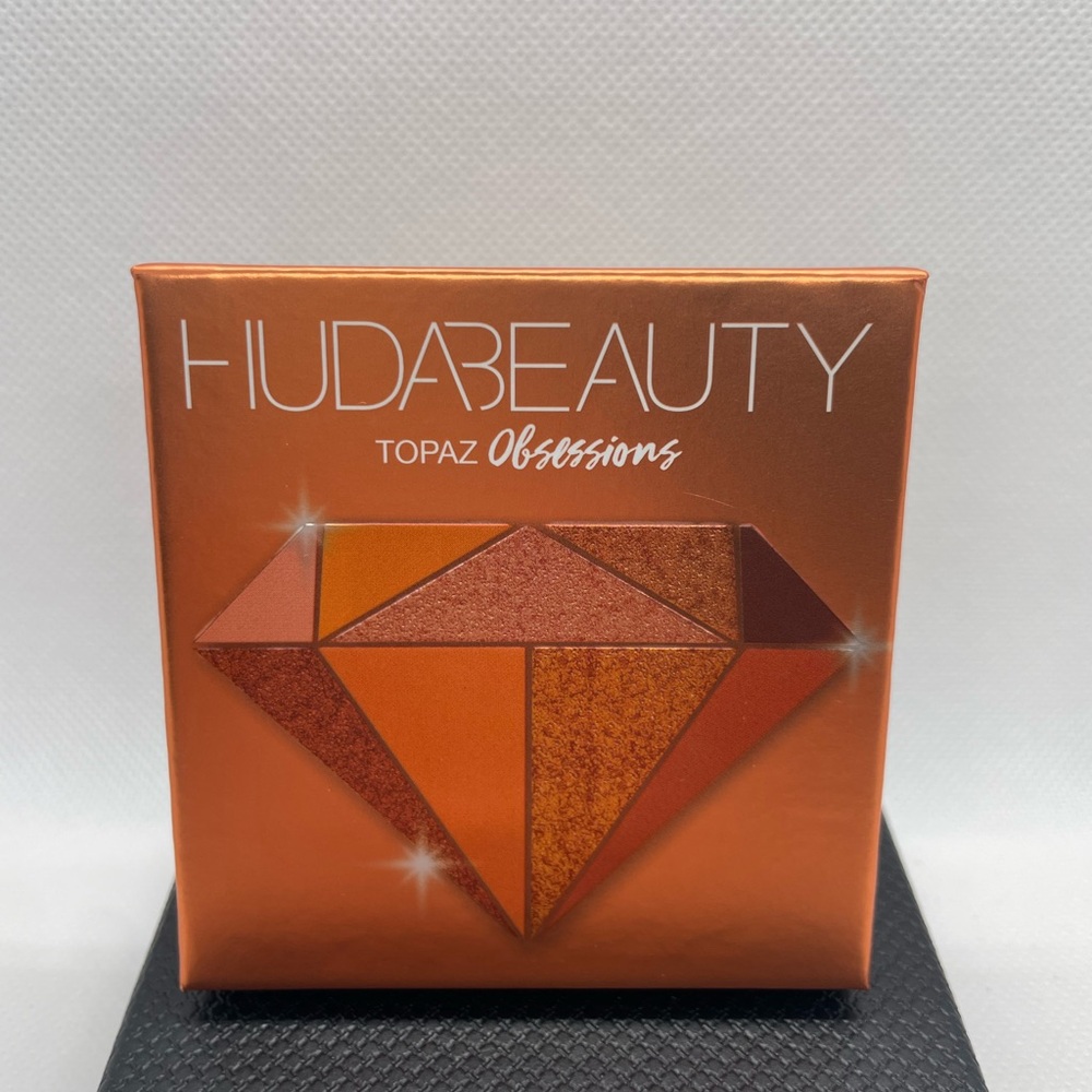 HUDA BEAUTY Topaz Obsessions Palette - Warm Tones